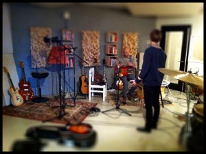 Dennis i studiet